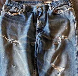 Holy jeans front